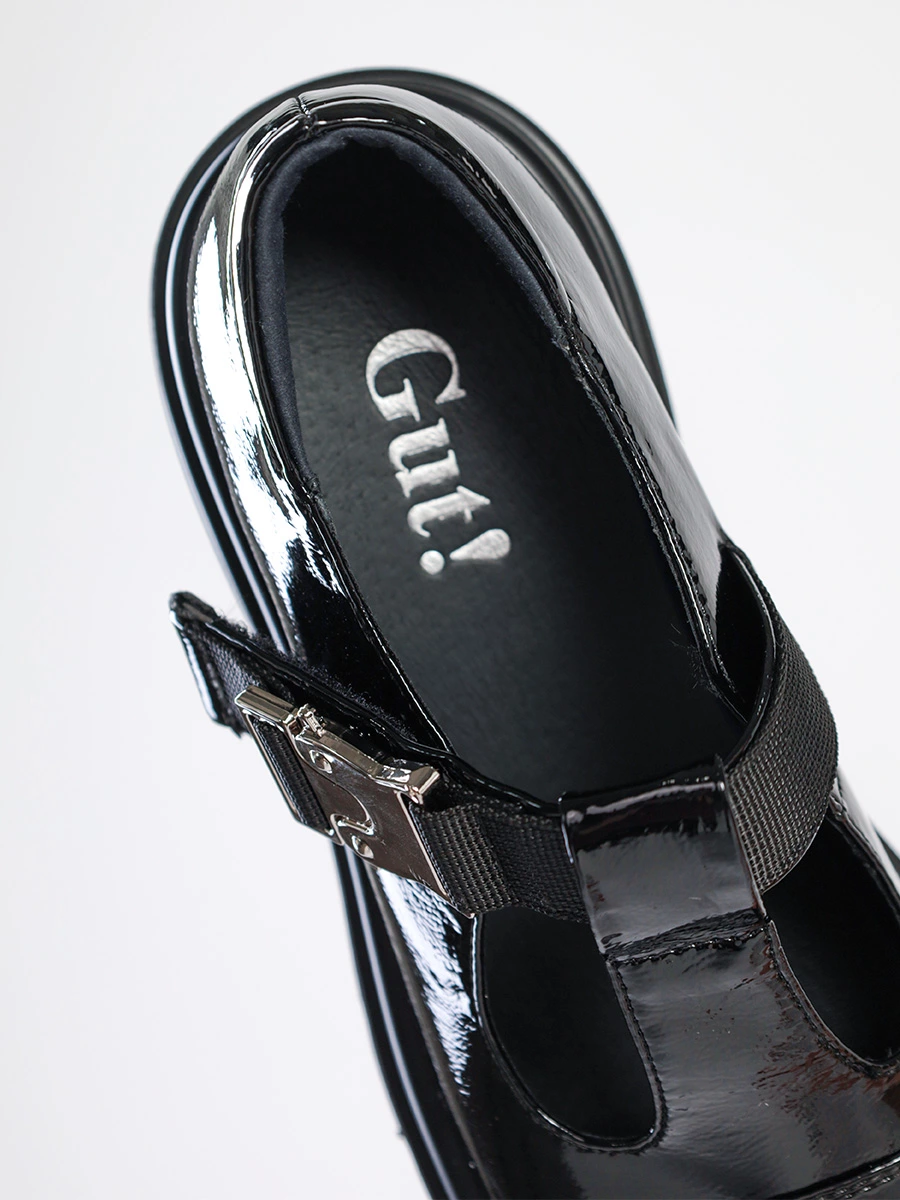 Туфли Мэри-Джейн лакированные черного цвета на липучке